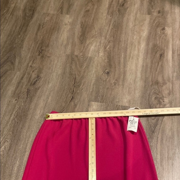 S.L. Fashions Pink Skirt Set NWT - Picture 9 of 9